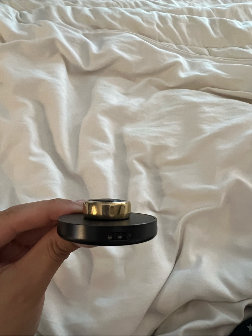 Oura ring Gen 3 size 7 - Picture 2 of 6
